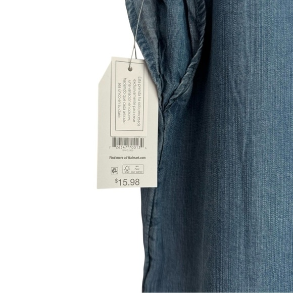 NWT Time & Tru Sleeveless Chambray Denim Keyhole Top Loose Fit Size Small - Picture 7 of 8